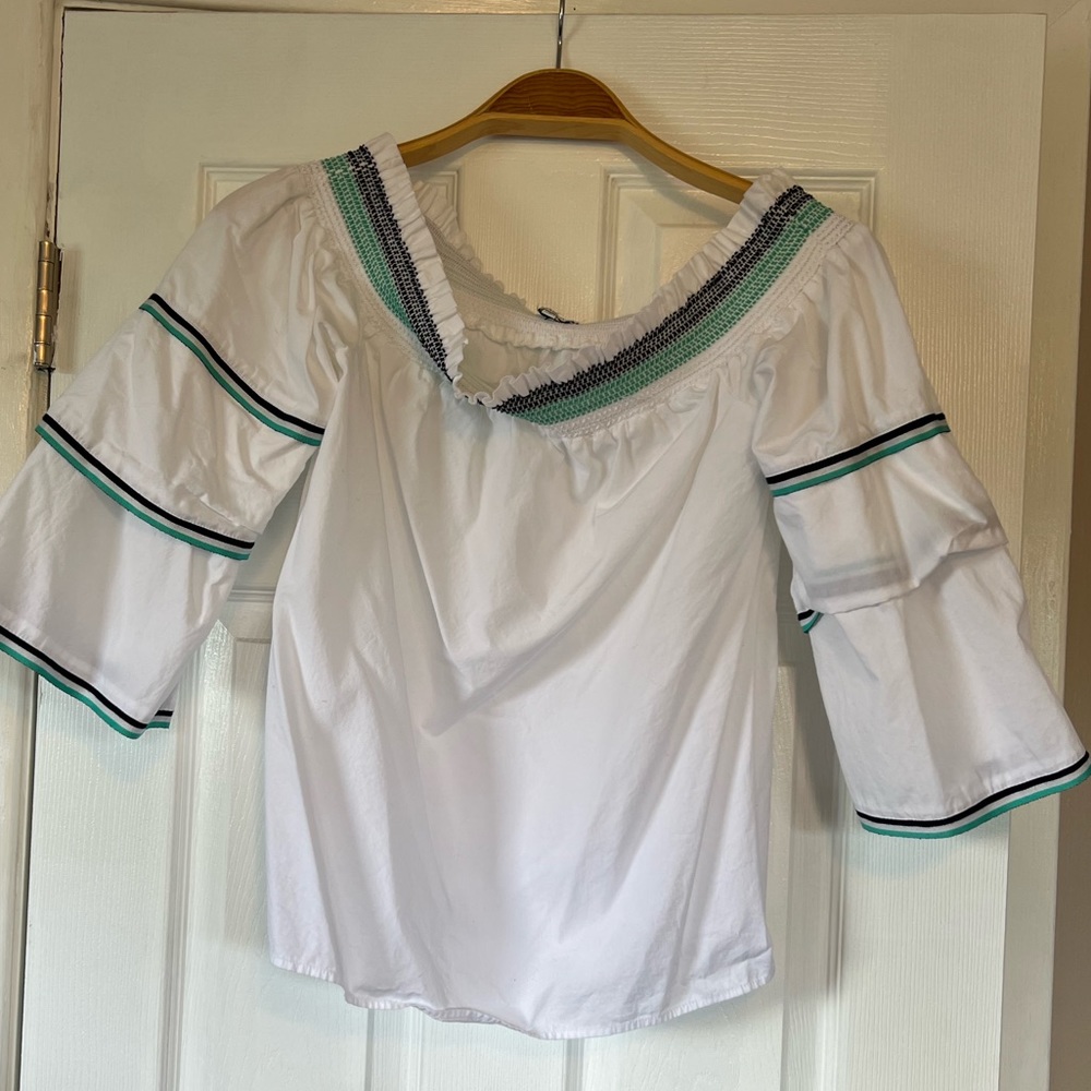 Crown & Ivy Top